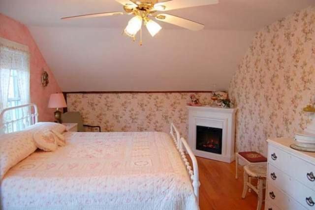 Tumble Inn Schroon Lake Room photo